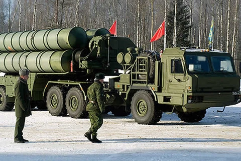 Nga thử tên lửa đất đối không tại cuộc tập trận