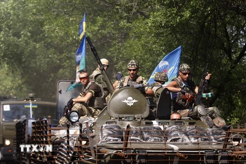 Nhân chứng: Binh sĩ Ukraine tiến vào thành phố Lugansk 