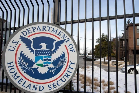 Bộ An ninh Nội địa của Mỹ tránh được nguy cơ đóng cửa 