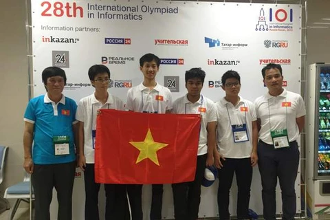 Đoàn học sinh Việt Nam dự thi Olympic Tin học quốc tế 2016. (Ảnh: Bộ Giáo dục và Đào tạo)