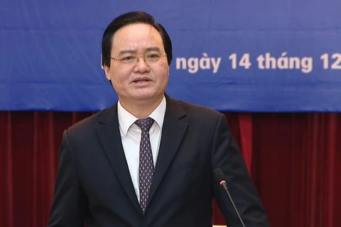 Bộ trưởng Bộ Giáo dục và Đào tạo Phùng Xuân Nhạ đề nghị các địa phương kiên quyết đưa ra khỏi ngành giáo dục những giáo viên vi phạm nghiêm trọng đạo đức nhà giáo. (Ảnh: TTXVN)