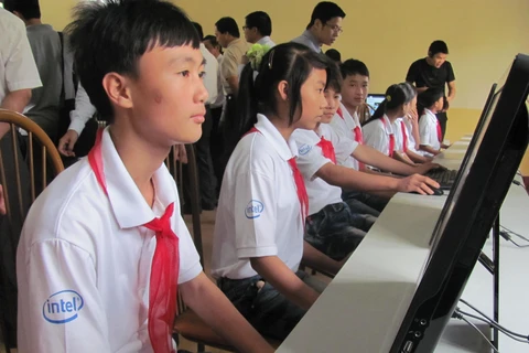 Bộ Giáo dục và Đào tạo yêu cầu các trường học trên cả nước tăng cường kiểm soát vấn đề an toàn thực phẩm. (Ảnh minh họa: PV/Vietnam+)