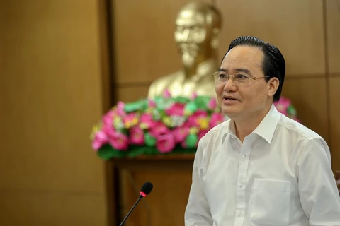 Bộ trưởng Bộ Giáo dục và Đào tạo Phùng Xuân Nhạ phát biểu chỉ đạo tại Hội nghị. (Ảnh: PV/Vietnam+)