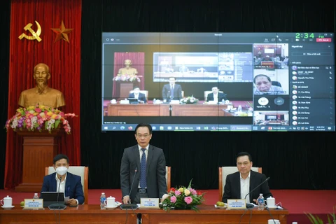 Thứ trưởng Bộ Giáo dục và Đào tạo Hoàng Minh Sơn phát biểu chỉ đạo tại hội nghị. (Ảnh: Bộ GD-ĐT)