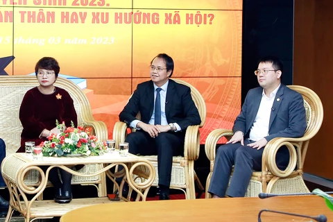Vụ trưởng Vụ Giáo dục Đại học Nguyễn Thu Thủy và lãnh đạo các trường đại học tham gia giao lưu. (Ảnh: BTC)