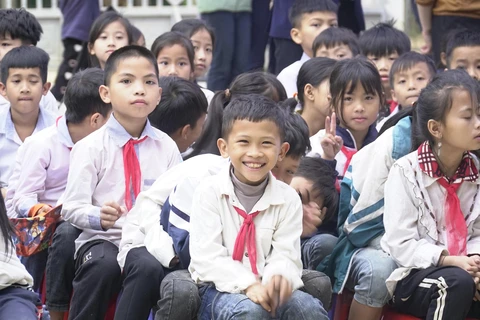 Hơn 300 học sinh nô nức tham gia Ngày hội tổng kết Dự án “Trường học hạnh phúc” tại Trường Tiểu học và Trung học cơ sở Suối Bàng, huyện Vân Hồ, tỉnh Sơn La.