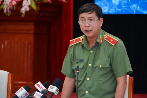 Thiếu tướng Trần Đình Chung, Phó Cục trưởng Cục A03, Bộ Công an chia sẻ tại họp báo. (Ảnh: PV)