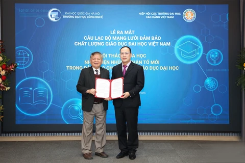 Giáo sư Nguyễn Đình Đức, Chủ tịch Hội đồng trường, Trường Đại học Công nghệ, Đại học Quốc gia Hà Nội được chỉ định làm Chủ nhiệm Câu lạc bộ. (Ảnh: BTC)