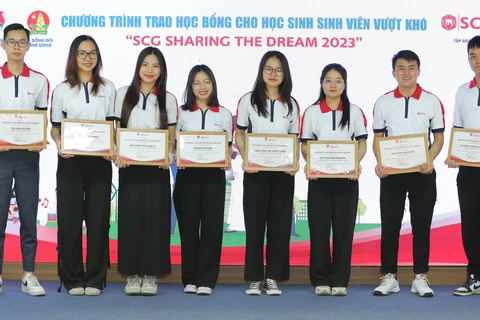 Học bổng SCG Sharing The Dream năm 2023 được trao cho 200 học sinh, sinh viên. (Ảnh: PV/Vietnam+)