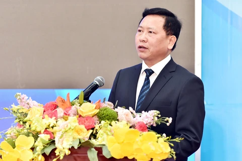 Ông Trần Văn Đạt, Vụ trưởng Vụ Giáo dục Chính trị và Công tác học sinh sinh viên, Bộ Giáo dục và Đào tạo phát biểu tại lễ phát động cuộc thi. (Ảnh: PV/Vietnam+)