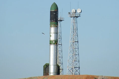 Video Nga phóng tên lửa mang theo 23 vệ tinh