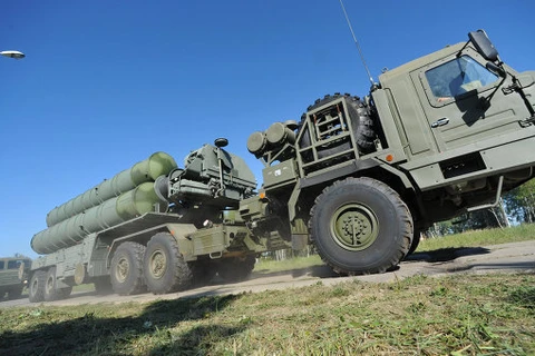 Nga tăng cường thêm 1 trung đoàn tên lửa S-400 bảo vệ Moskva