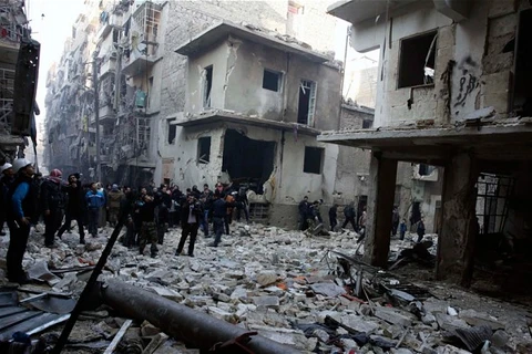 Không quân Syria bị tố thảm sát 76 người ở Aleppo