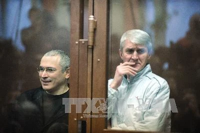 Mỹ hoan nghênh Nga đã thả Khodorkovsky (trái) nhưng vẫn quan ngại về trường hợp của Lebedev (Nguồn: TTXVN)