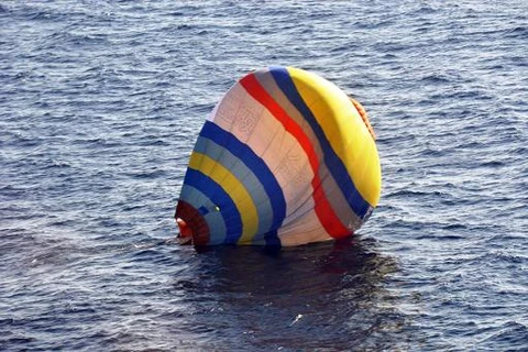 Khinh khí cầu chở theo một người Trung Quốc định đáp xuống Senkaku/Điếu Ngư (Nguồn: JCG/AFP)