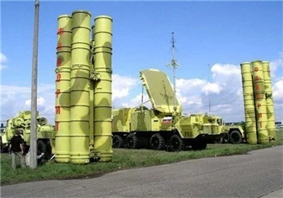 Hệ thống phòng thủ tên lửa S-300 của Nga (Nguồn: Fars)