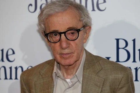 Đạo diễn lừng danh Woody Allen bị tố lạm dụng con gái nuôi