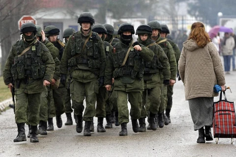 Lực lượng tự vệ Crimea thân Nga ở bán đảo này (Nguồn: Reuters)