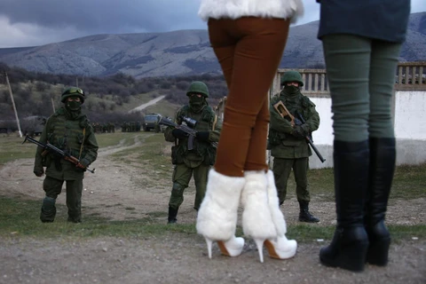 Lực lượng tự vệ Crimea (Nguồn: Reuters)