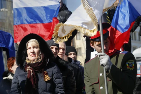 Người biểu tình ủng hộ Nga ở Donestk (Nguồn: AFP)