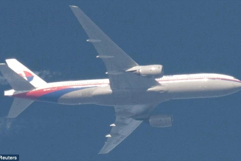 "MH370 đâm xuống Ấn Độ dương do phi công tự sát"