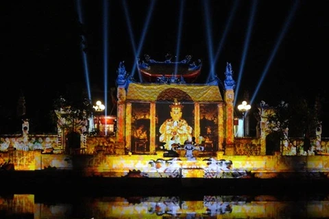 Tranh cãi về trình diễn ánh sáng ở lễ hội làng Bình Đà