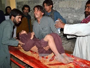 Hiện trường một vụ đánh bom tại Pakistan (Nguồn: AFP/TTXVN)