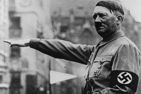 FBI điều tra vụ "Hitler dùng tàu ngầm trốn sang Argentina"