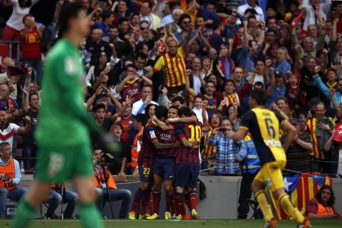[Video] Siêu phẩm của Alexis Sanchez không cứu nổi Barca