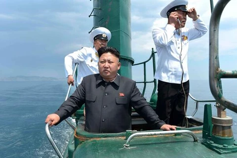 Ông Kim Jong-Un thị sát khả năng chiến đấu của đội tàu ngầm