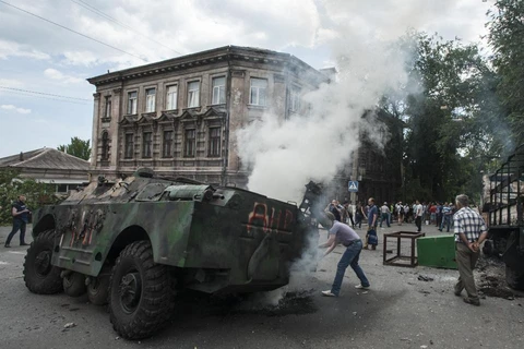 Quân ly khai ở Ukraine đồng ý về lệnh ngừng bắn tạm thời 