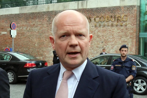 Ngoại trưởng Anh William Hague từ chức để lãnh đạo Hạ viện