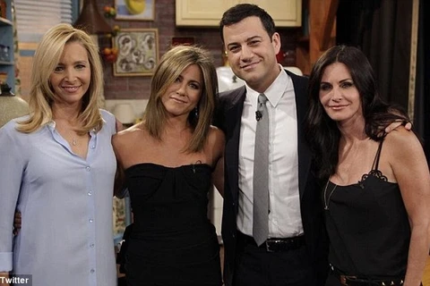Dàn sao Friends tái ngộ sau 10 năm trong “Jimmy Kimmel Live"