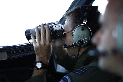 Phát hiện nhiều vật thể rắn lạ ở điểm tìm kiếm máy bay MH370