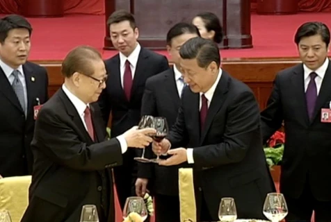 Các thế hệ lãnh đạo Trung Quốc họp mặt ngày quốc khánh