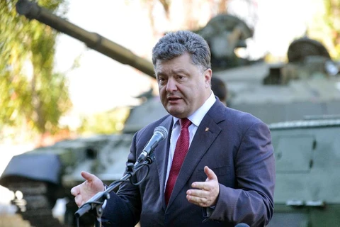 Poroshenko: Ukraine sẽ trưng cầu dân ý về gia nhập NATO
