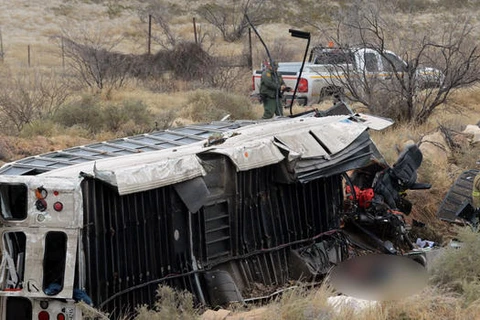 Mỹ tranh cãi về vụ tai nạn xe chở tù nhân khiến 10 người chết
