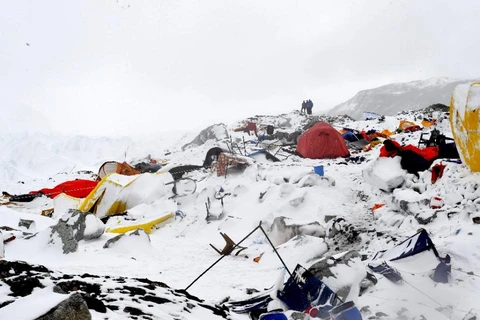 Động đất ở Nepal: Chín du khách may mắn thoát chết vì...bị cướp
