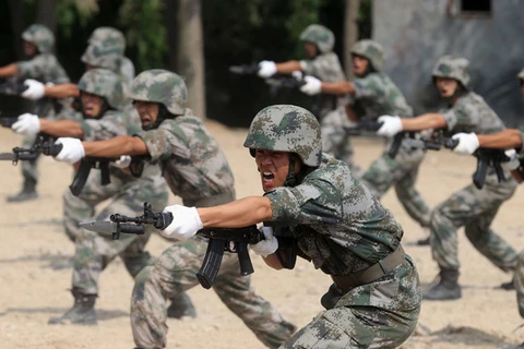 Quân đội Trung Quốc cấm dùng đồng hồ thông minh vì sợ lộ bí mật