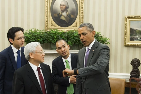 Bật mí về chiếc đồng hồ trên cổ tay Tổng thống Hoa Kỳ Obama