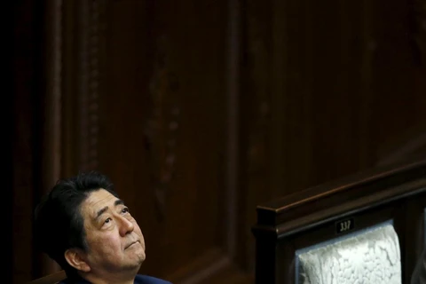 Nhật Bản: Tỷ lệ ủng hộ Thủ tướng Abe giảm mạnh vì các dự luật an ninh 