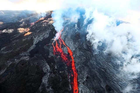 Núi lửa "nổi giận" ở Reunion sau khi tìm thấy mảnh vỡ nghi MH370