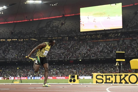 Usain Bolt giành chiếc HCV thứ ba, Trung Quốc gây sốc với HCĐ