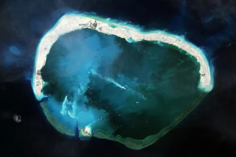 [Photo] Ảnh vệ tinh tố cáo Trung Quốc xây đảo ở Biển Đông