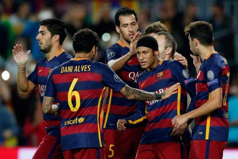 Suarez, Neymar thi nhau tỏa sáng: Messi có bị cho ra rìa?