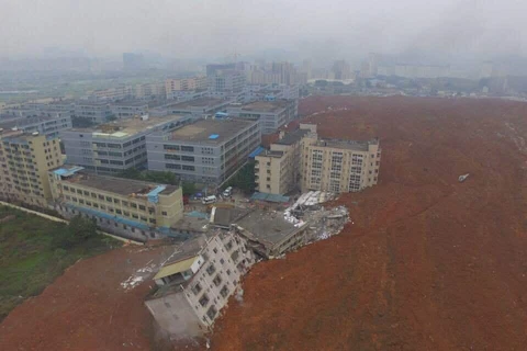 Toàn cảnh vụ lở đất kinh hoàng cuốn theo 33 tòa nhà ở Thâm Quyến