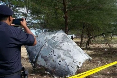The Sun: Tìm thấy mảnh vỡ MH370 ngay trước lễ tưởng niệm