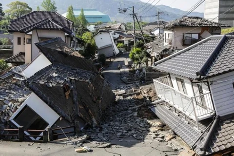 Toàn cảnh 2 vụ động đất mạnh trong vòng 24 giờ tại Nhật Bản