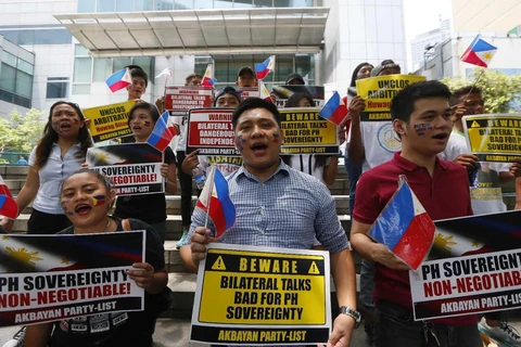 Philippines cảnh báo công dân ở Trung Quốc trước phán quyết PCA