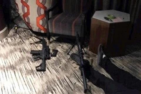 Hình ảnh đáng sợ bên trong căn phòng khách sạn của kẻ xả súng ở Vegas